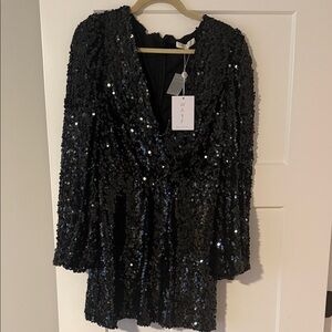 ✨ WAYF “Carrie” Sequin Mini Dress – Black, Size L (NWT)